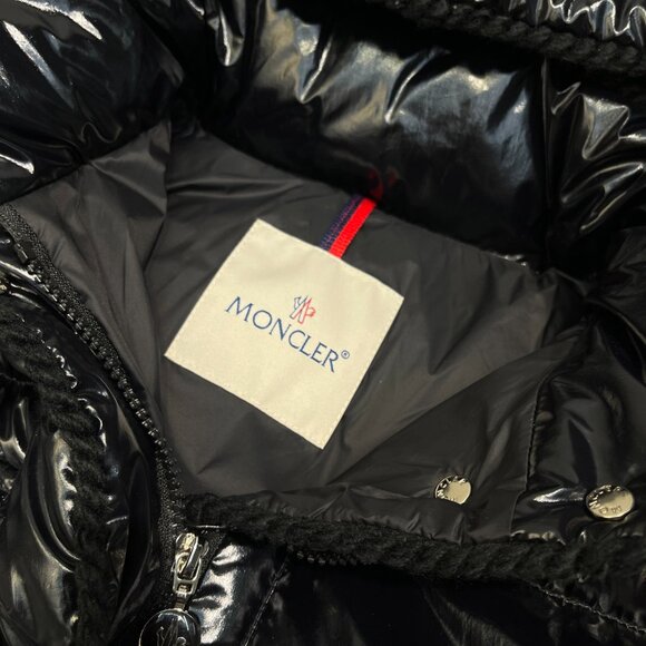 Moncler Black Shiny Puffer Jacket – Authentic, Excellent Condition - Picture 13 of 13